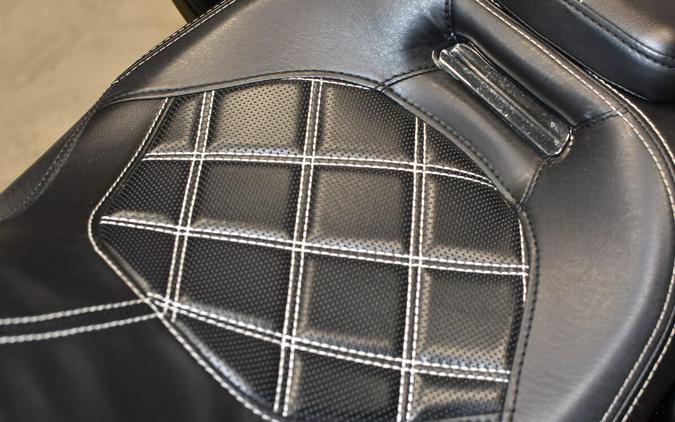 2017 Harley-Davidson Road Glide Special FLTRXS