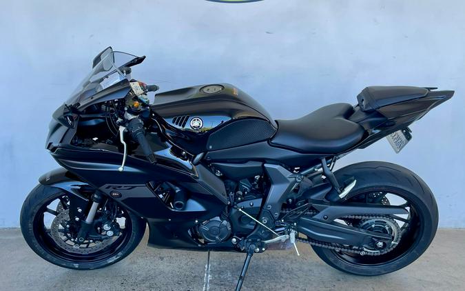 2025 Yamaha YZF-R7