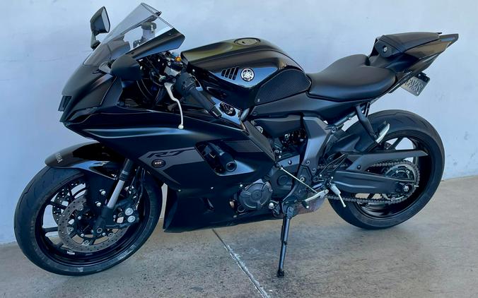 2025 Yamaha YZF-R7