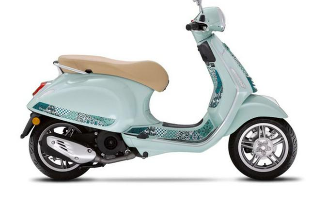 2025 Vespa Primavera 150 Batik