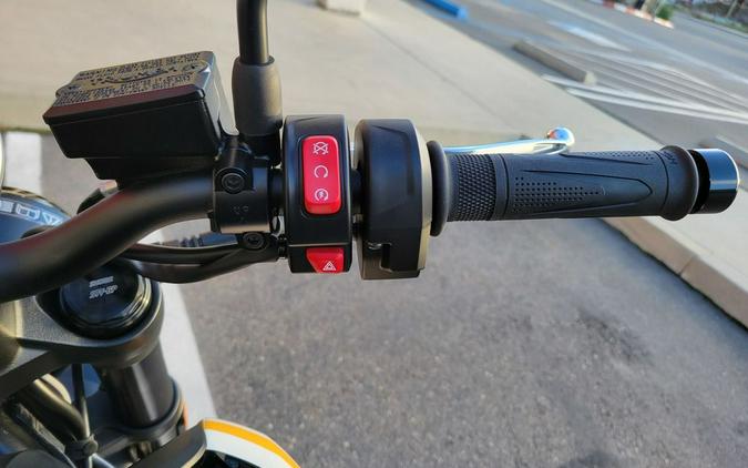 2025 Triumph Trident 660 Cosmic Yellow/Sapphire Black