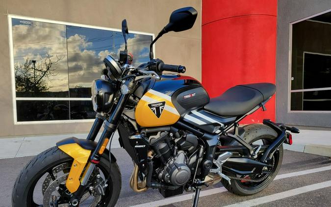 2025 Triumph Trident 660 Cosmic Yellow/Sapphire Black