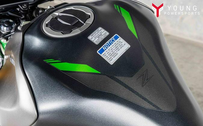 2026 Kawasaki Z900 SE ABS