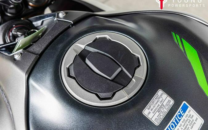 2026 Kawasaki Z900 SE ABS