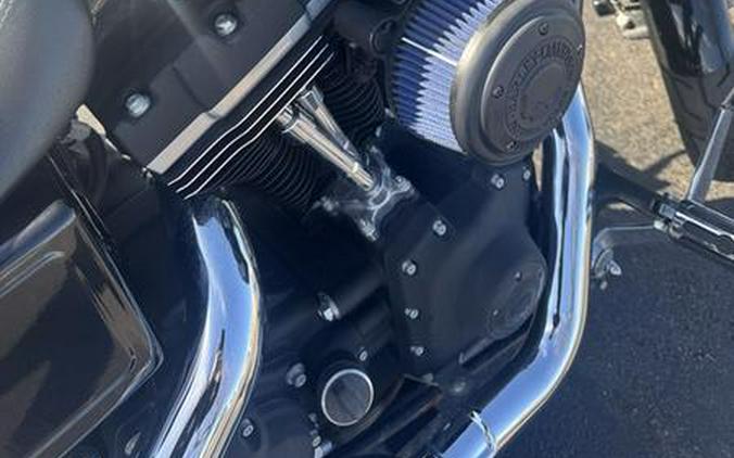 2016 Harley-Davidson® FXDB - Dyna® Street Bob®