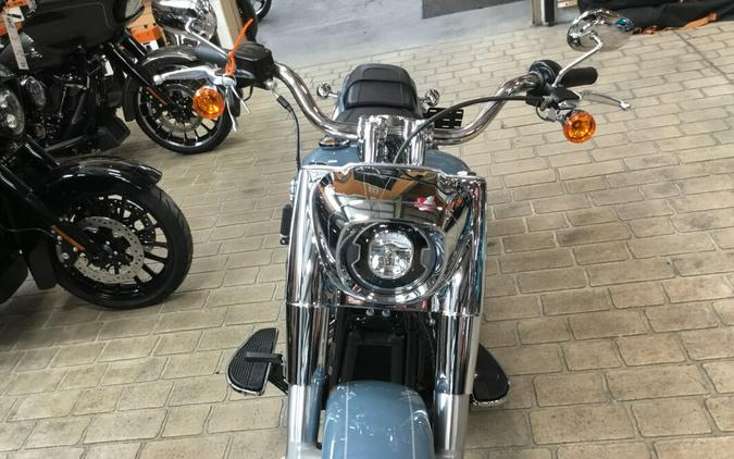 2024 Harley-Davidson® Fat Boy® 114 Sharkskin Blue