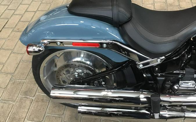 2024 Harley-Davidson® Fat Boy® 114 Sharkskin Blue