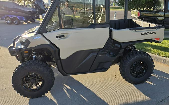 2026 Can-Am Defender Limited HD11