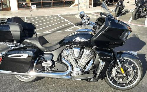 2023 Indian Motorcycle® Pursuit Limited Black Metallic