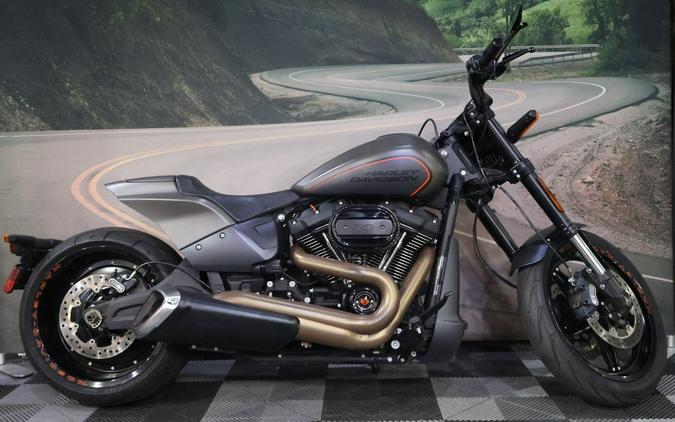 2019 Harley-Davidson® FXDRS - FXDR™ 114