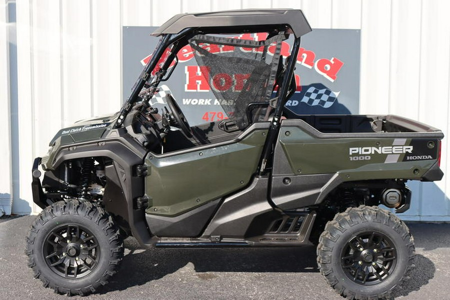 2025 Honda® Pioneer 1000 Deluxe