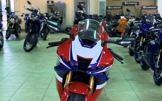 2025 Honda® CBR1000RR-R Fireblade SP