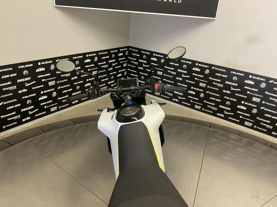 2024 HUSQVARNA VITPILEN 401 - 040267Q