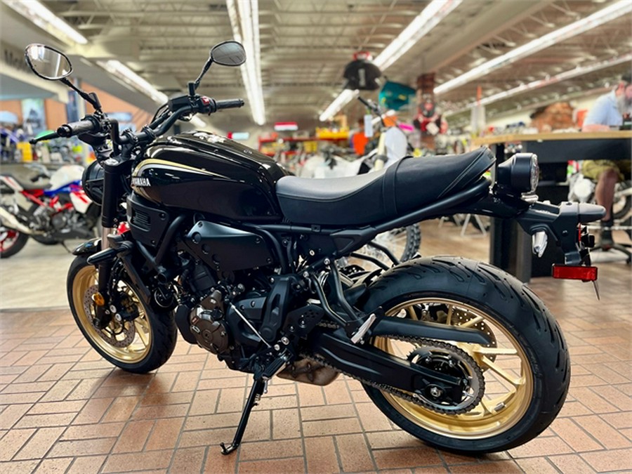 2024 Yamaha XSR700