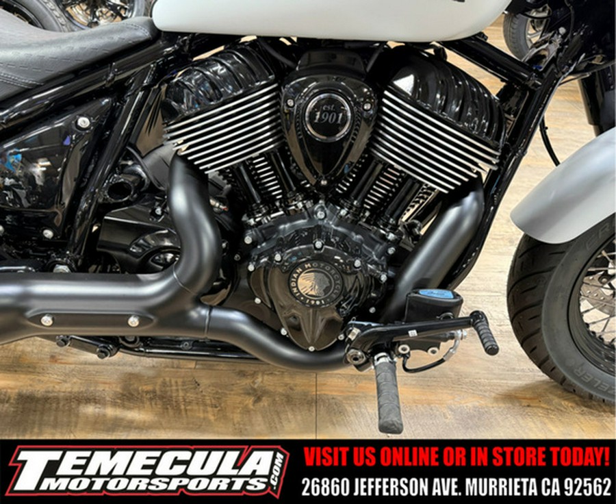 2026 Indian Chief Bobber Dark Horse Ghost White Metallic Smo