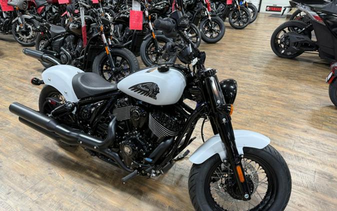2026 Indian Chief Bobber Dark Horse Ghost White Metallic Smo