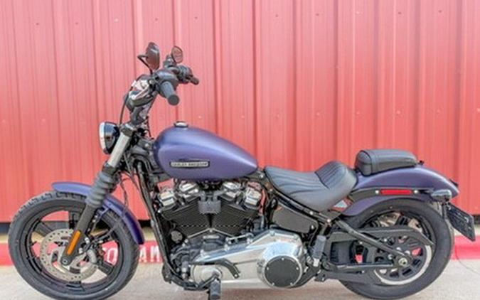 2025 Harley-Davidson® Street Bob® Purple Abyss Denim w/Cast Wheels