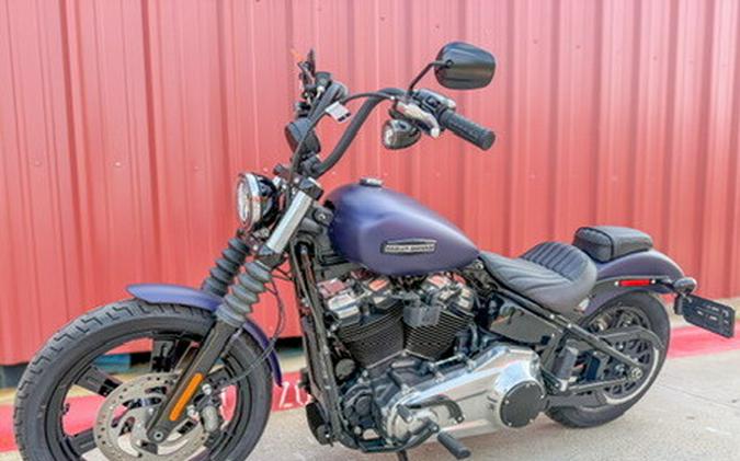 2025 Harley-Davidson® Street Bob® Purple Abyss Denim w/Cast Wheels