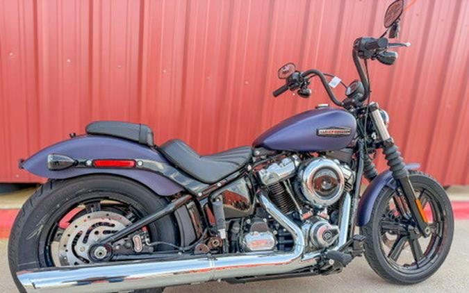 2025 Harley-Davidson® Street Bob® Purple Abyss Denim w/Cast Wheels