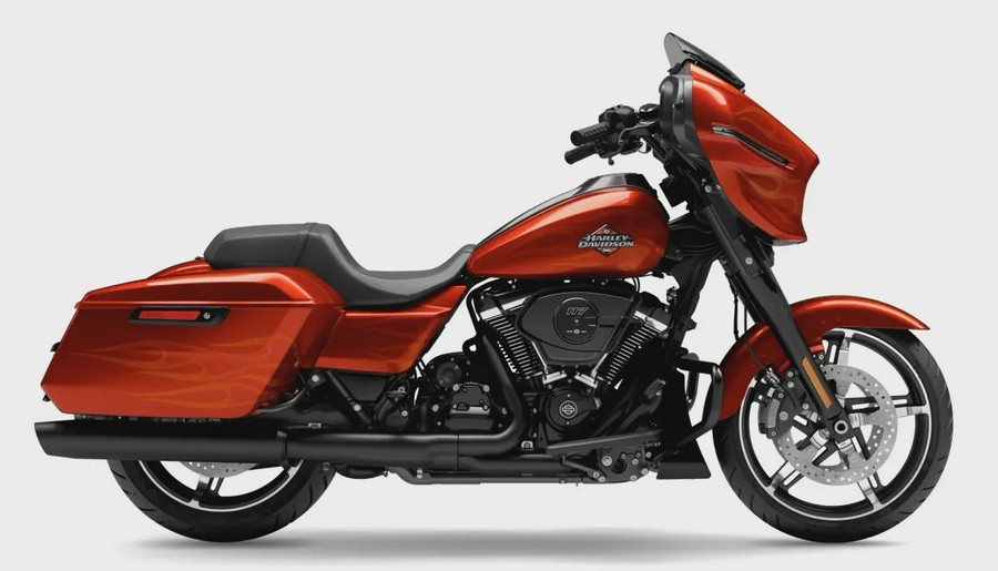 2025 Harley-Davidson® Street Glide® Whiskey Firestorm - Black Finish