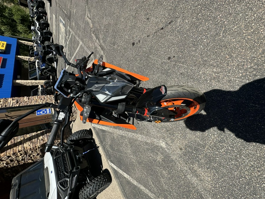 2024 KTM 390 Duke - MM3374
