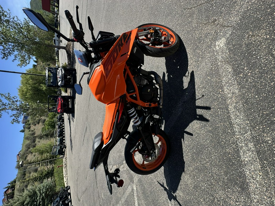 2024 KTM 390 Duke - MM3374