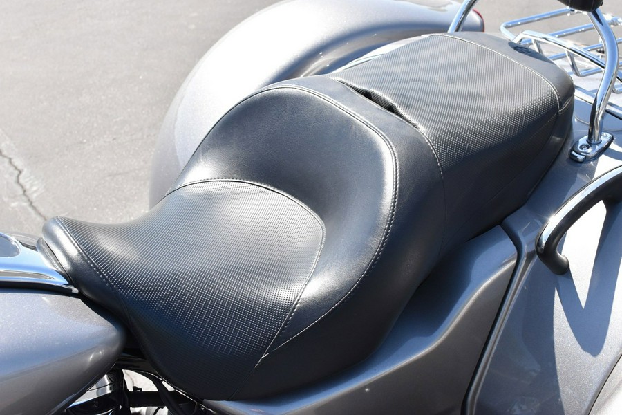 2017 Harley-Davidson Trike Tri Glide Ultra Classic FLHTCUTG