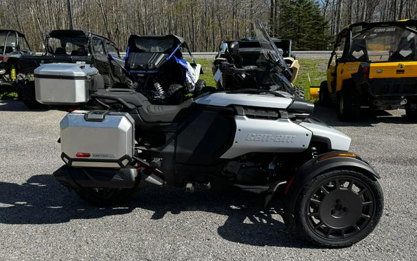 2025 Can-Am Canyon XT