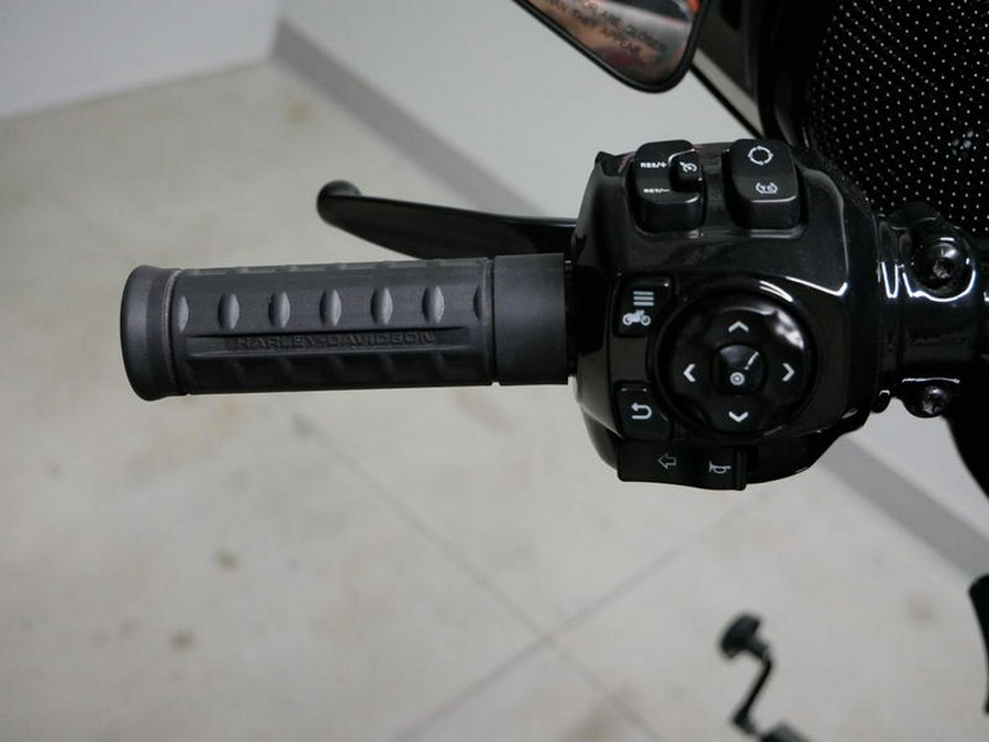 2024 Harley-Davidson® FLHX - Street Glide®