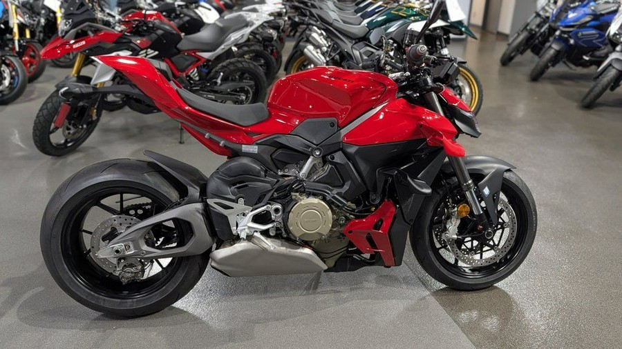 2026 Ducati Streetfighter V4