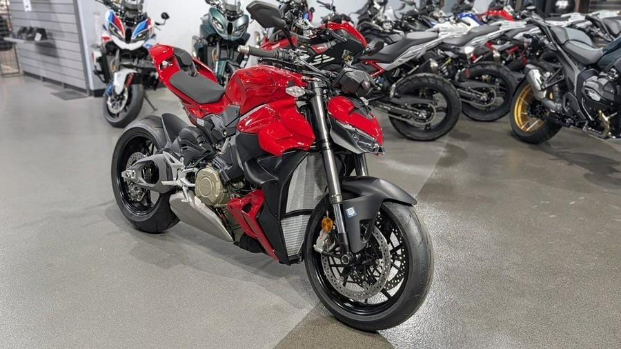 2026 Ducati Streetfighter V4