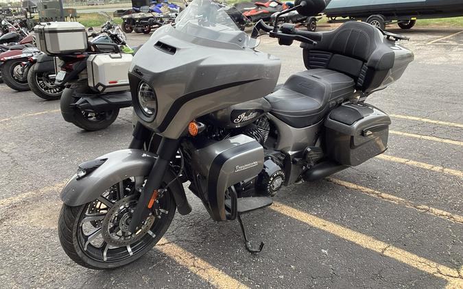 2025 Indian Motorcycle Roadmaster® Dark Horse® with PowerBand Audio Package