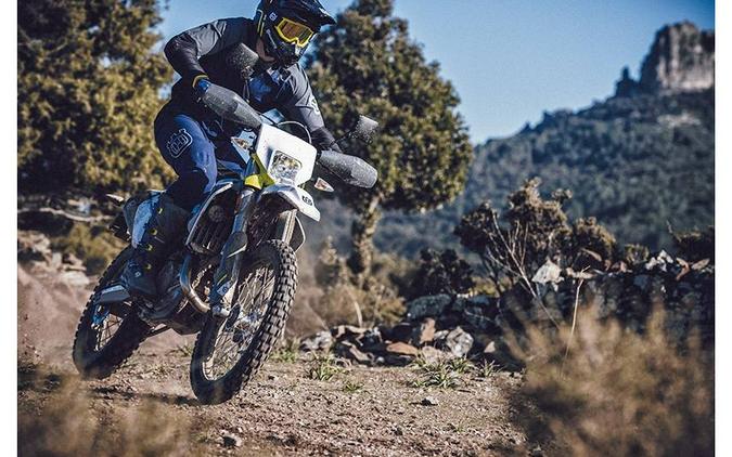 2022 Husqvarna Motorcycles FE 350s