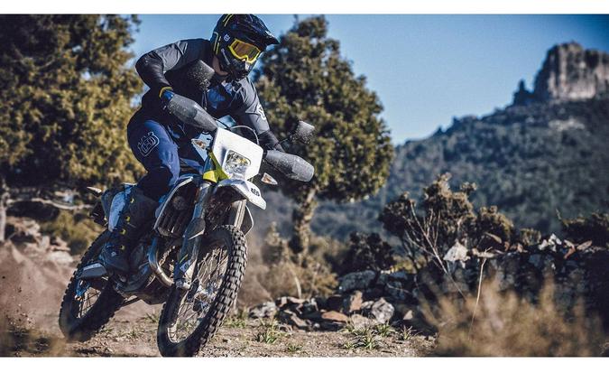 2022 Husqvarna Motorcycles FE 350s