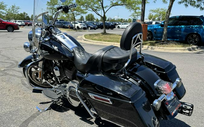 2016 HARLEY DAVIDSON ROAD KING