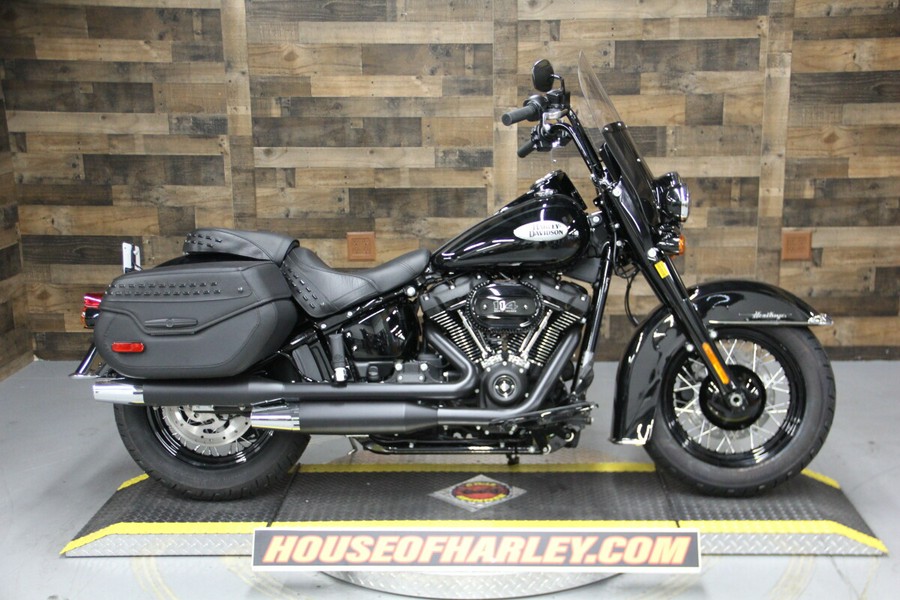 2023 Harley-Davidson Heritage Classic Vivid Black (Black)