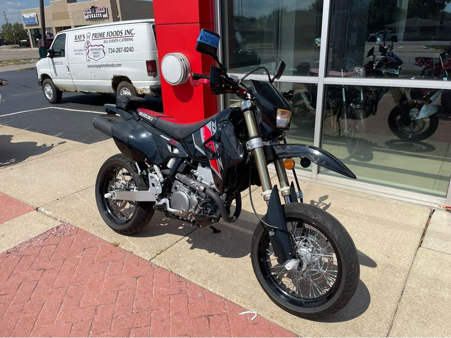 2022 Suzuki DR-Z 400SM Base