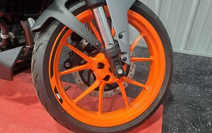 2023 KTM 200 Duke