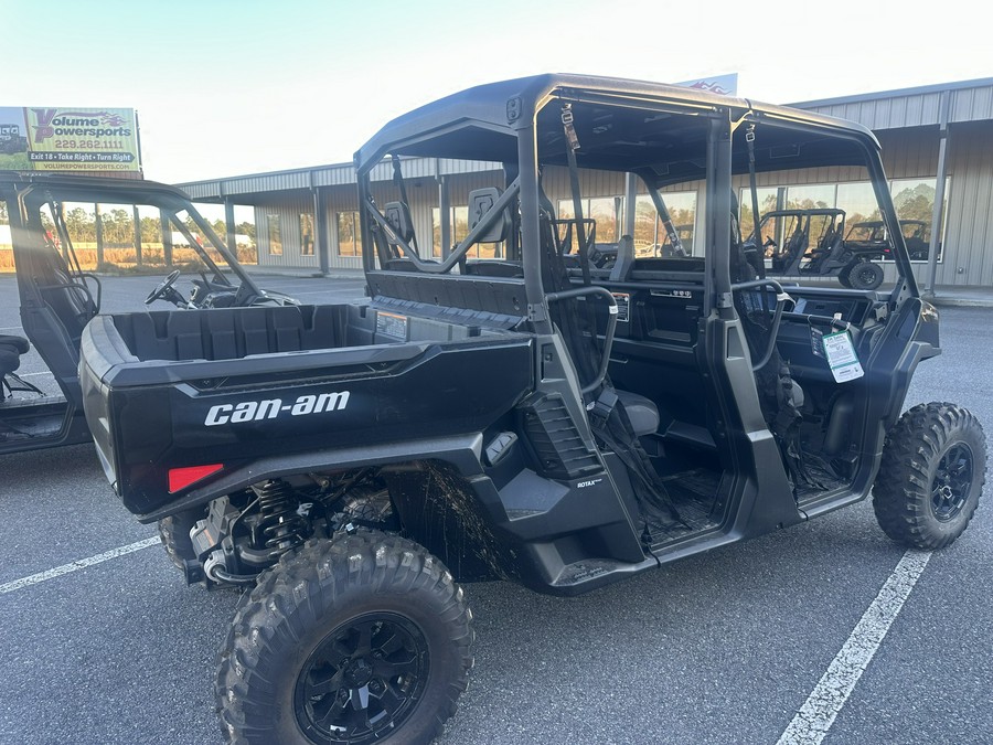 2026 Can-Am Defender MAX XT HD11 with 10.25 in. touchscreen display