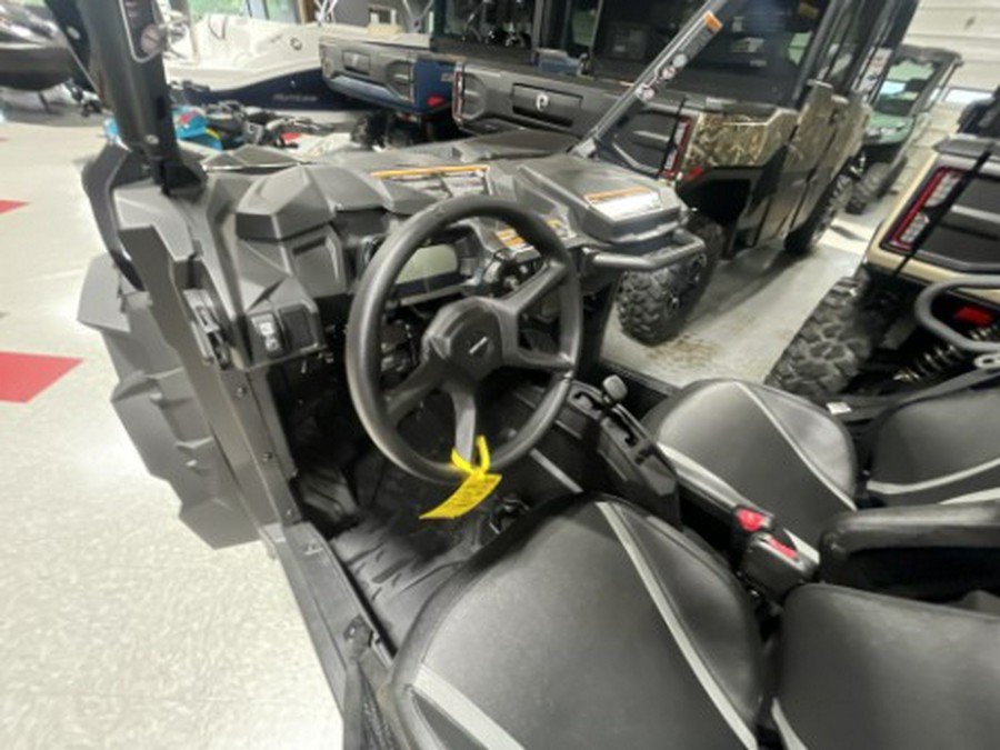2026 Can-Am Maverick Trail DPS 700