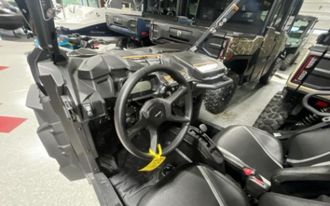 2026 Can-Am Maverick Trail DPS 700