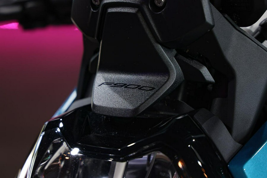 2025 BMW F 900 R