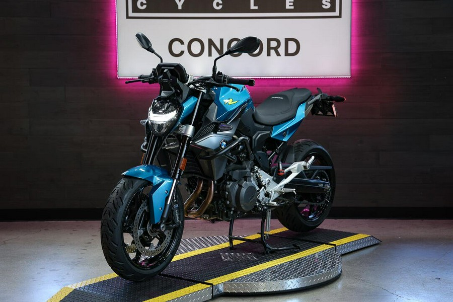 2025 BMW F 900 R