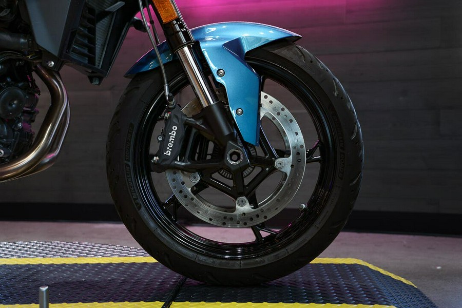 2025 BMW F 900 R