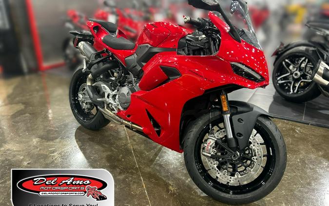 2026 Ducati PANIGALE V2