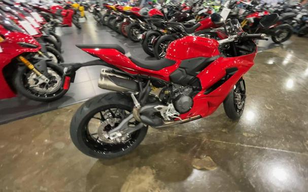 2026 Ducati PANIGALE V2