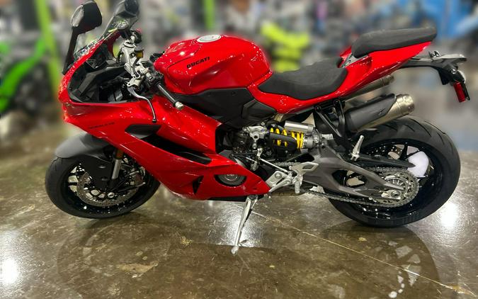 2026 Ducati PANIGALE V2