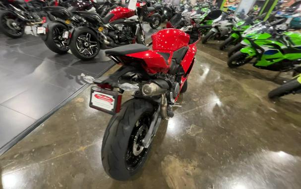 2026 Ducati PANIGALE V2