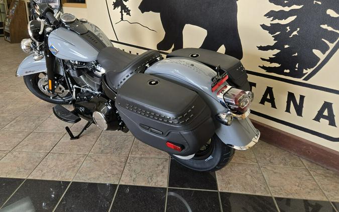 2026 Harley-Davidson® Heritage Classic Dark Billiard Gray Black Cast Wheels