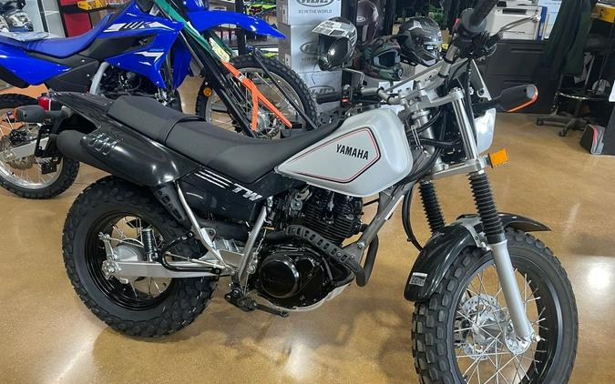 2025 Yamaha TW200